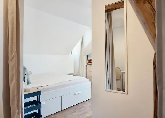 Apartment Stylisches Fuer 2 Personen In Historischem Fachwerkhaus 4 Etage Mit Blick Auf Stadt & Festung