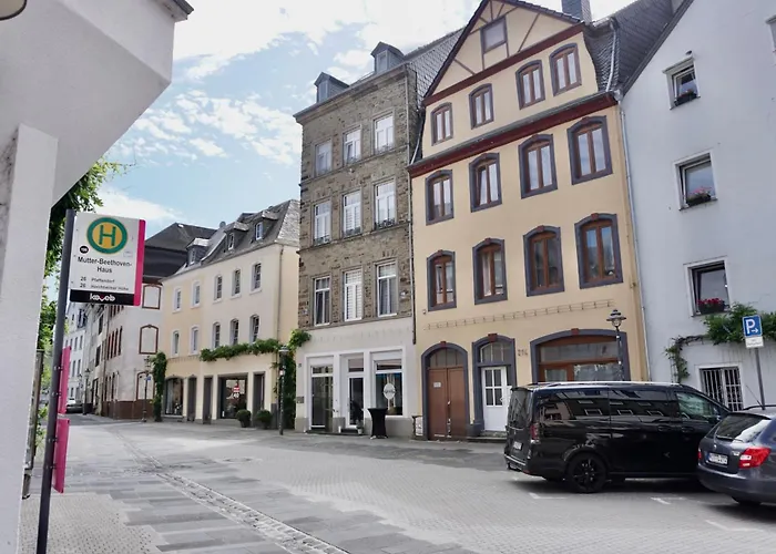 Apartment Stylisches Fuer 2 Personen In Historischem Fachwerkhaus 4 Etage Mit Blick Auf Stadt & Festung